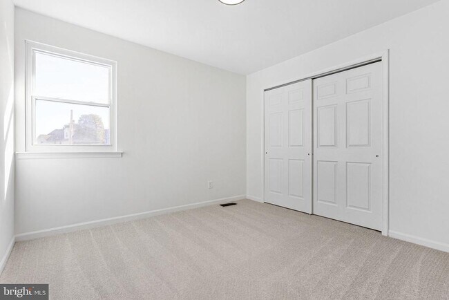 Building Photo - 15162 Wayside Rd