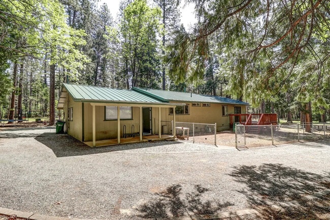 Building Photo - 30408 Whitmore Rd