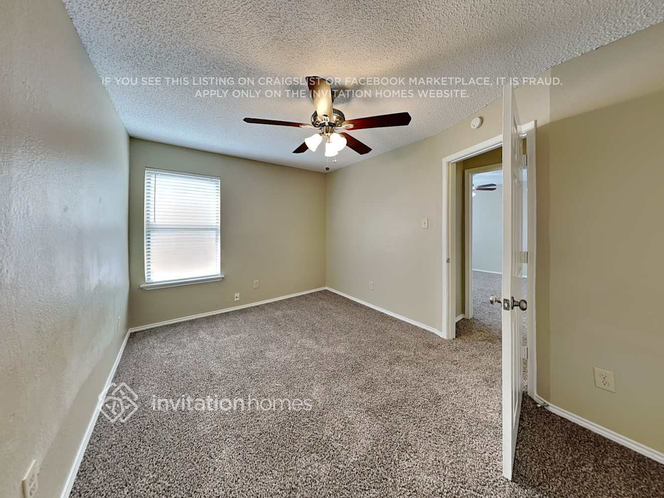 Building Photo - 1517 Woodvale Dr