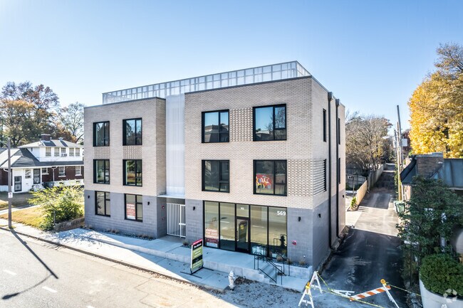 Building Photo - The Altana