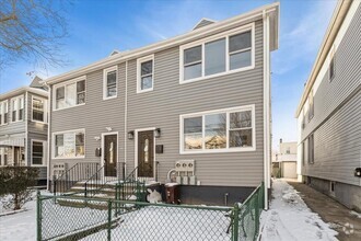 Building Photo - 95-24 104th St