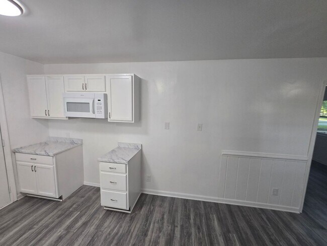 Building Photo - 1013 S Park Dr
