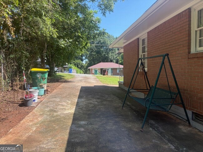 Building Photo - 5690 Cypress Dr