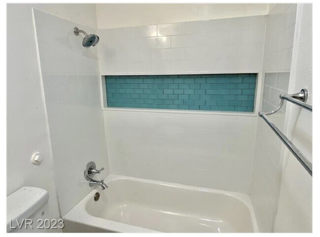 Building Photo - Adorable Newly Renovated 2 Bedroom 1 Bath ...