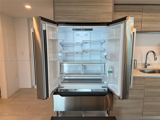 Building Photo - 6620 Indian Creek Dr