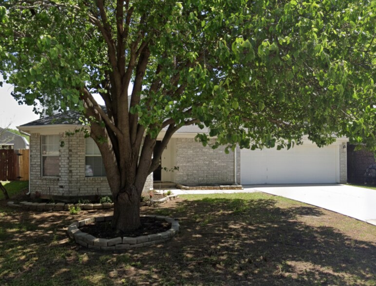 Primary Photo - 1606 Oxford Dr