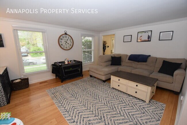 Building Photo - 206 Dauntsey Dr