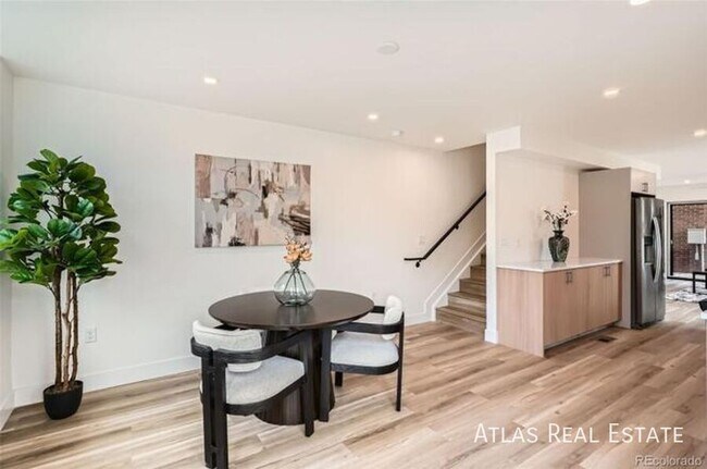 Building Photo - 115 W 2nd Ave