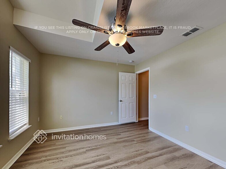 Building Photo - 2470 Brookshire Cir