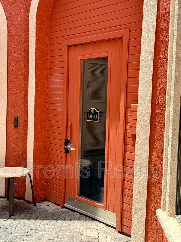 Building Photo - 2731 Via Capri
