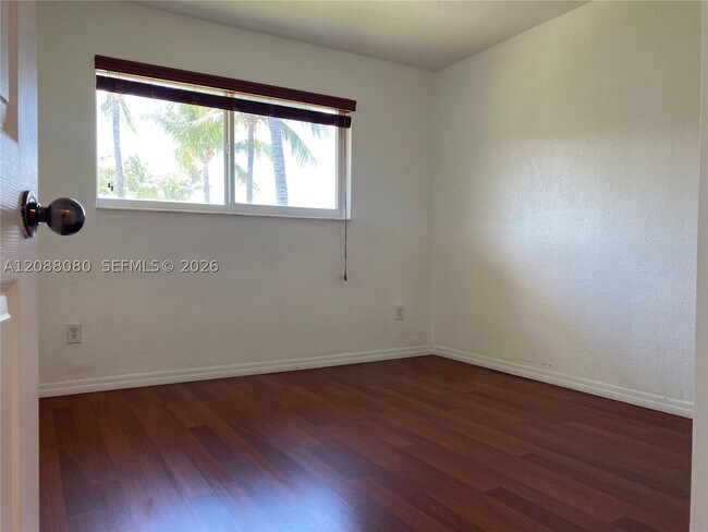 Building Photo - 14500 SW 88th Ave