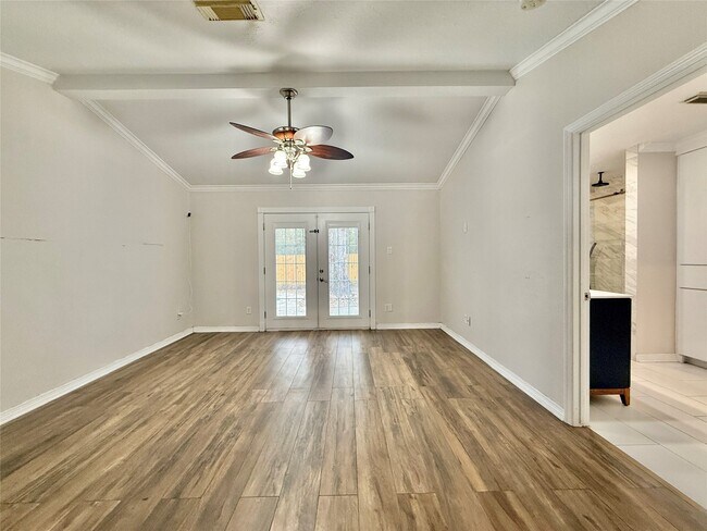 Building Photo - 42 Village Knoll Pl