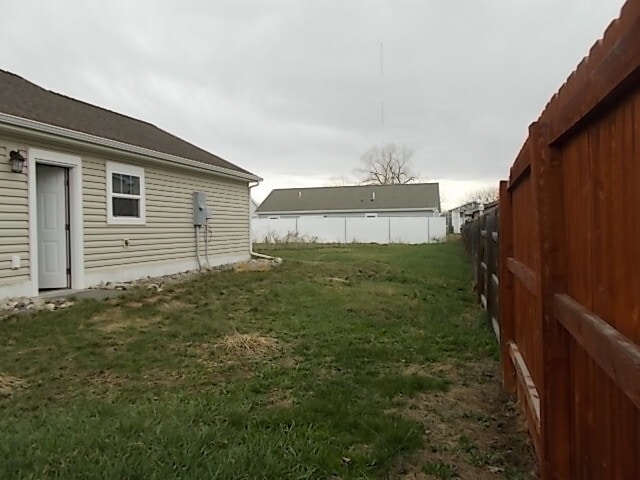 Building Photo - 2 Bed/ 1 Bath/ 1 Car Garage Home