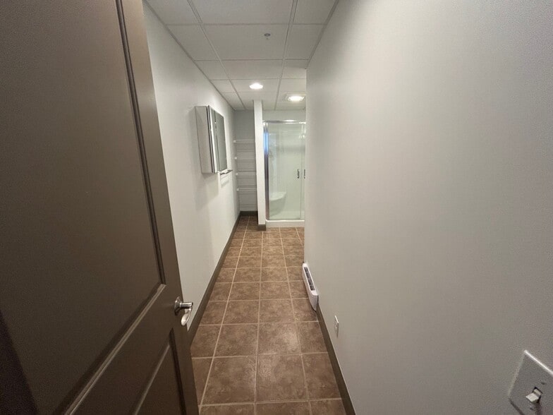 Building Photo - 537 Congress St