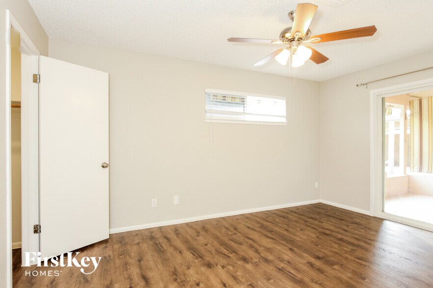 Building Photo - 1821 E Hearn Rd