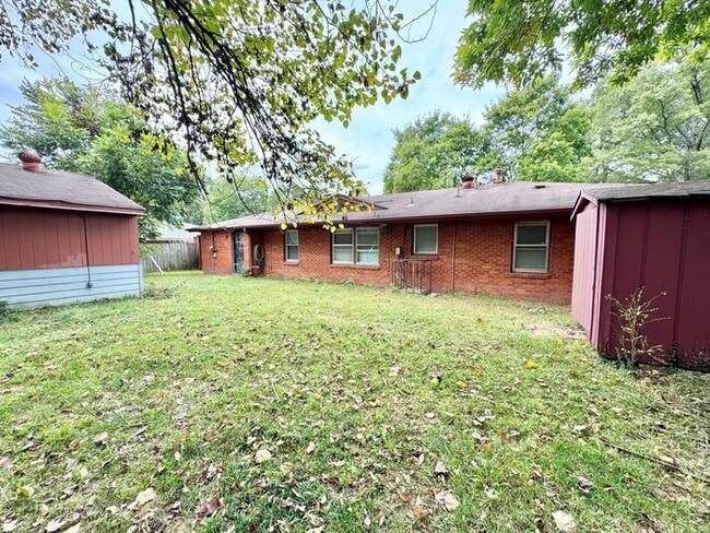 Building Photo - 4914 Childs Dr