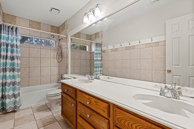 Building Photo - 22919 Garden Canyon Dr