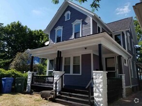Building Photo - 256-258-258 Gregory St