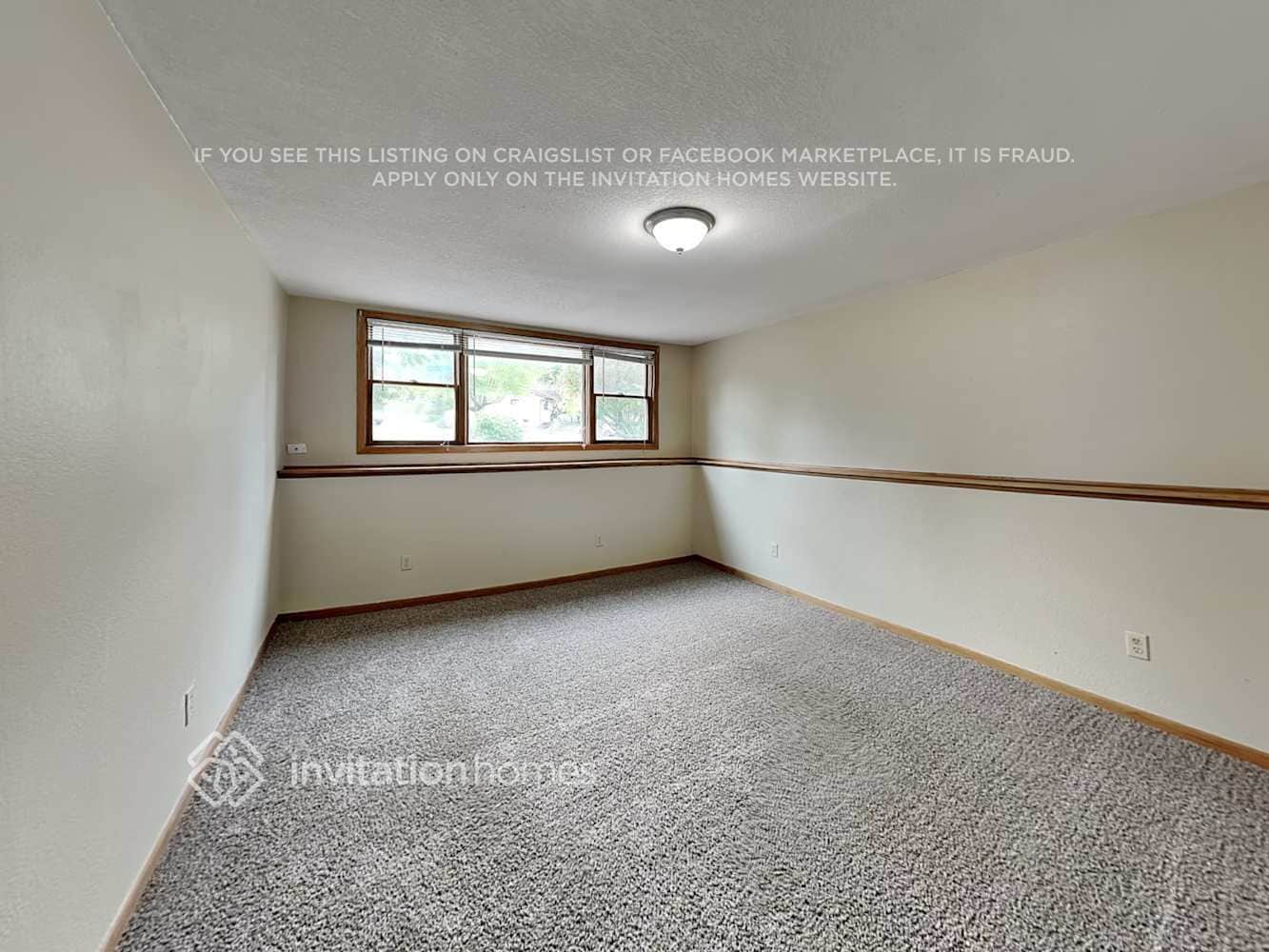 Building Photo - 2457 Spruce Pl