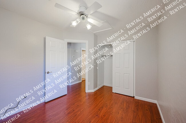 Building Photo - 3440 E Southern Ave