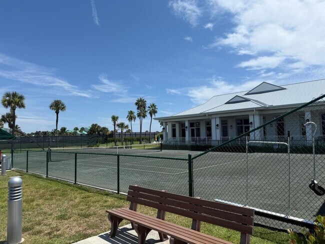 Building Photo - 2400 S Ocean Dr