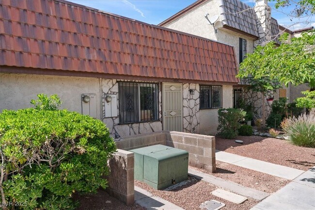 Building Photo - 4000 Visby Ln