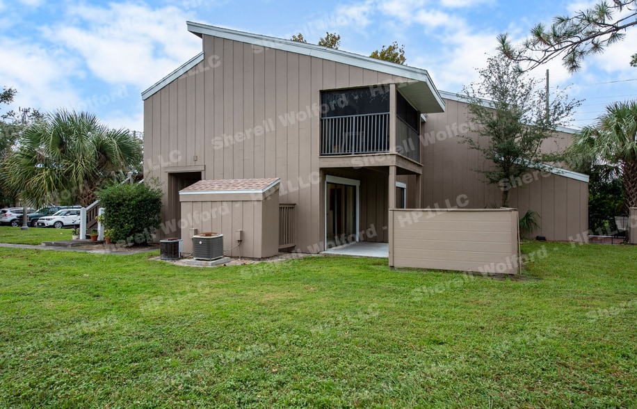 Building Photo - 5739 Peregrine Ave