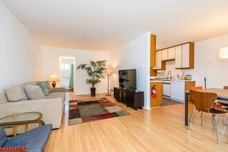 Building Photo - Lovely M.V. Condo | Furnished Option