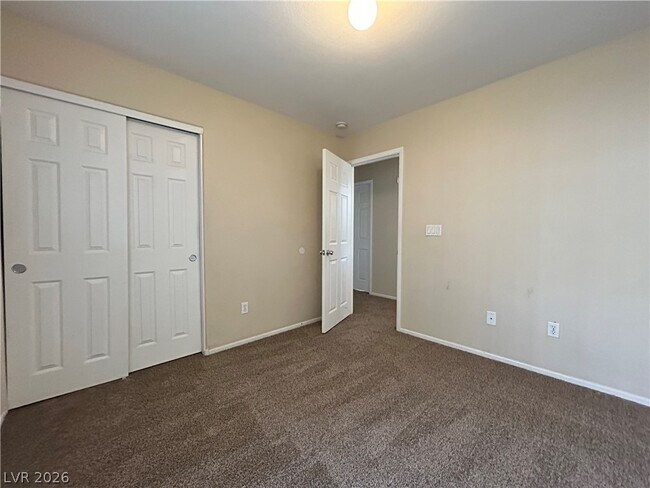 Building Photo - 3533 Terraza Mar Ave