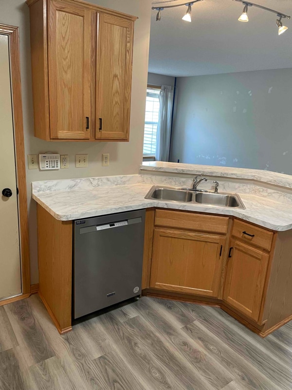 Building Photo - 1889 Wildflower Ct