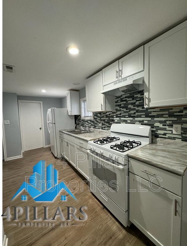 Building Photo - 7300 W 128th Pl