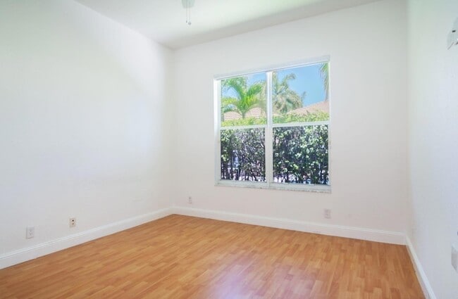 Building Photo - 2002 Schooner Ln