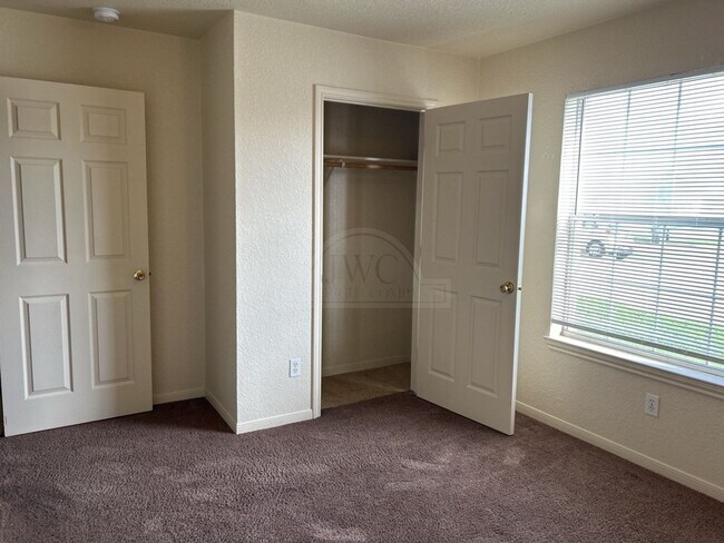 Building Photo - 1600 Dugger Cir