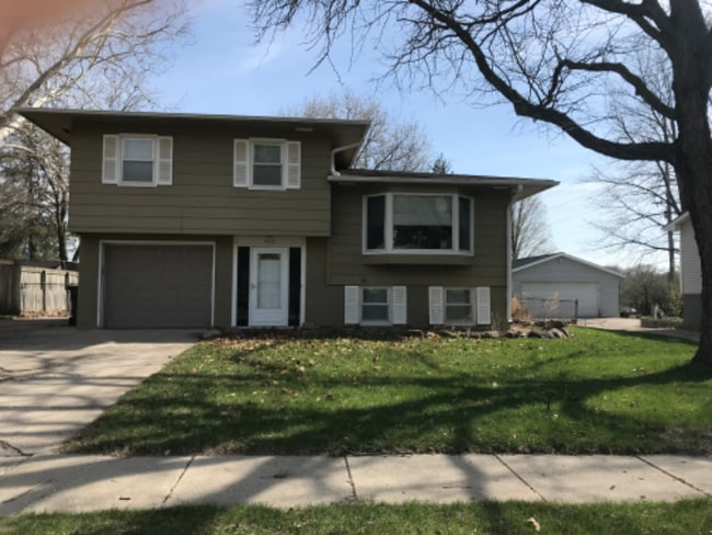 Building Photo - 4410 Phoenix St