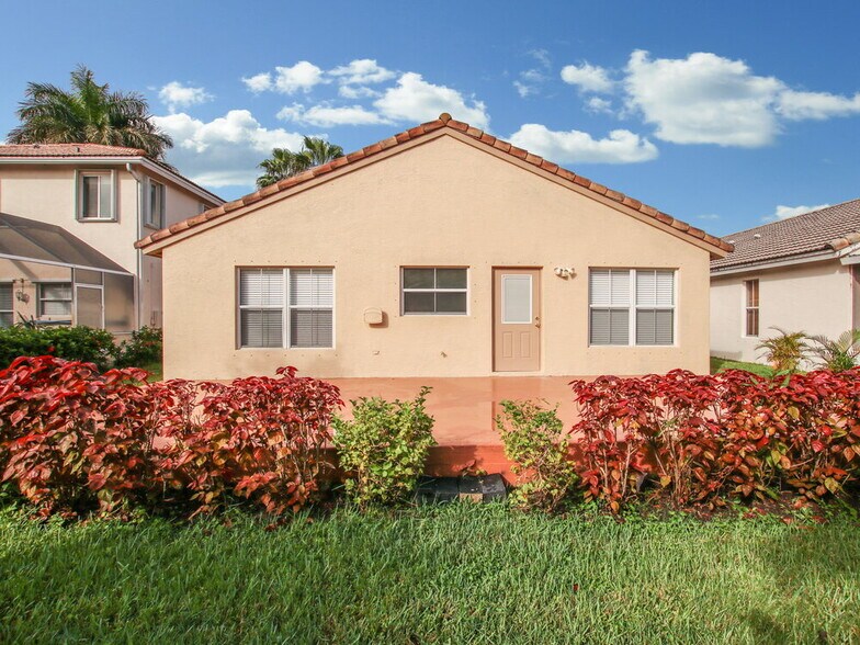 Building Photo - 1453 NW 208th Terrace