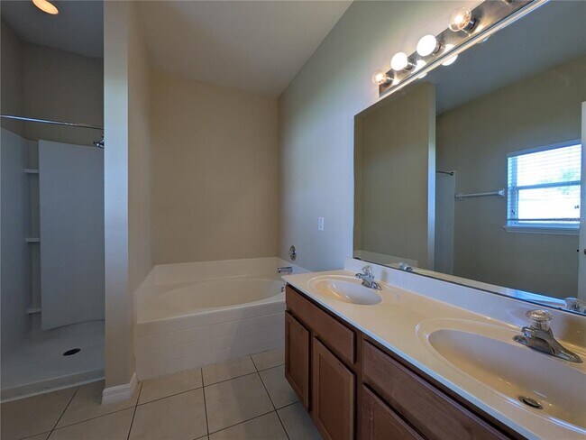 Building Photo - 112 Islamorada Way