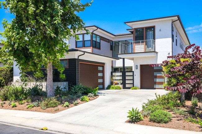 Building Photo - 1650 Murano Pl