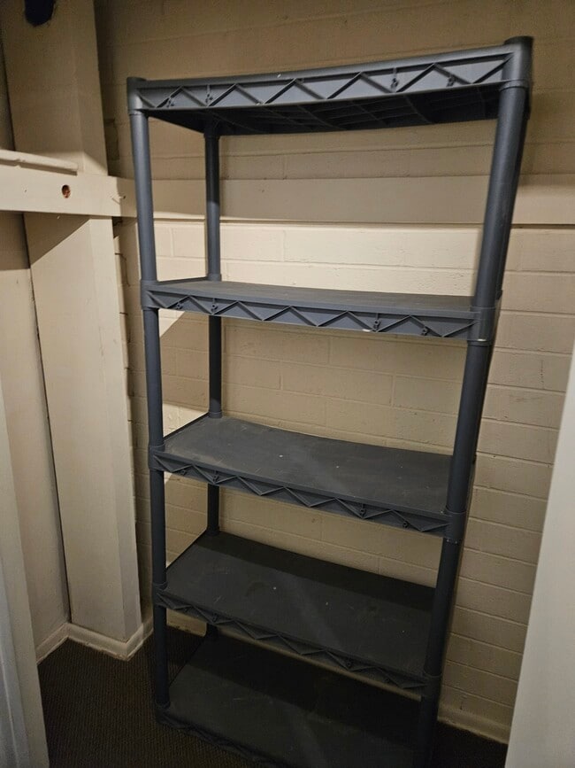 Building Photo - 4110 W Burbank Blvd