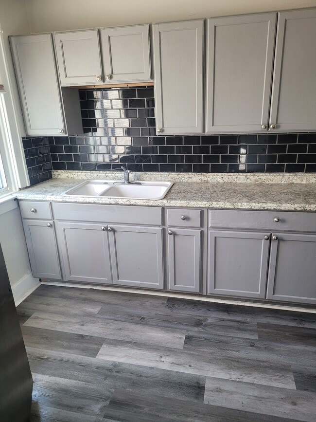 Building Photo - 15849 Indiana St