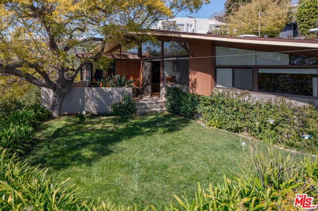 Primary Photo - 12421 Deerbrook Ln