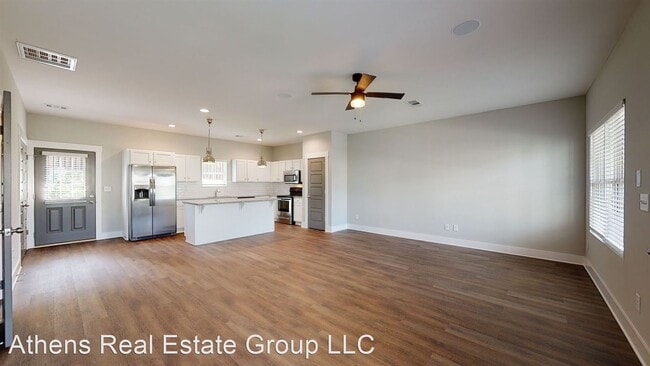 Building Photo - 3 br, 3.5 bath House - 139 Quail Hollow