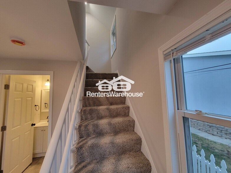 Building Photo - 906 1/2 S German Street