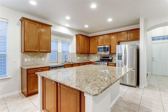 Building Photo - 592 Burning Oak Dr