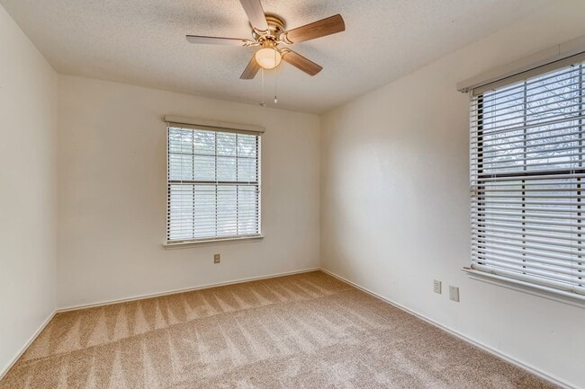 Building Photo - Westcreek Subdivision - 4 bedrooms- master...