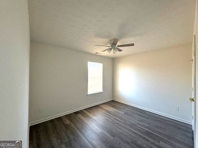 Building Photo - 1730 Bennett Dr