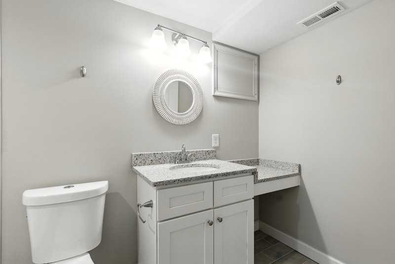 Building Photo - 127 W Randall St