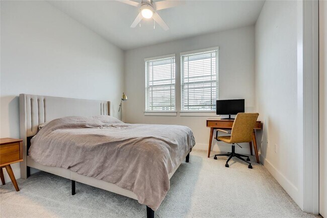 Building Photo - 8608 McKamy Dr