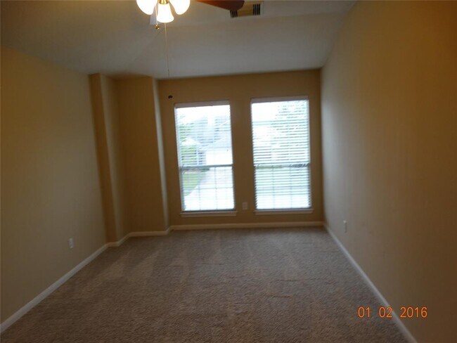 Building Photo - 2414 Gwenfair Dr