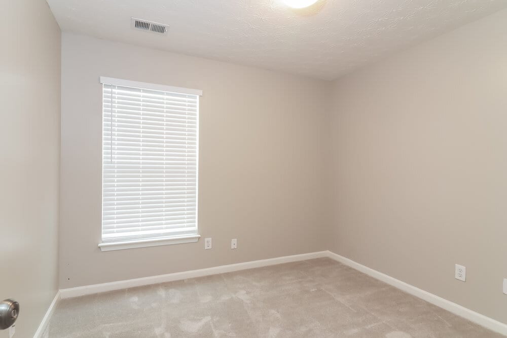 Building Photo - 79 Topaz Dr