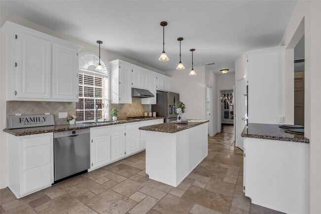 Building Photo - 3815 Hogan Ct